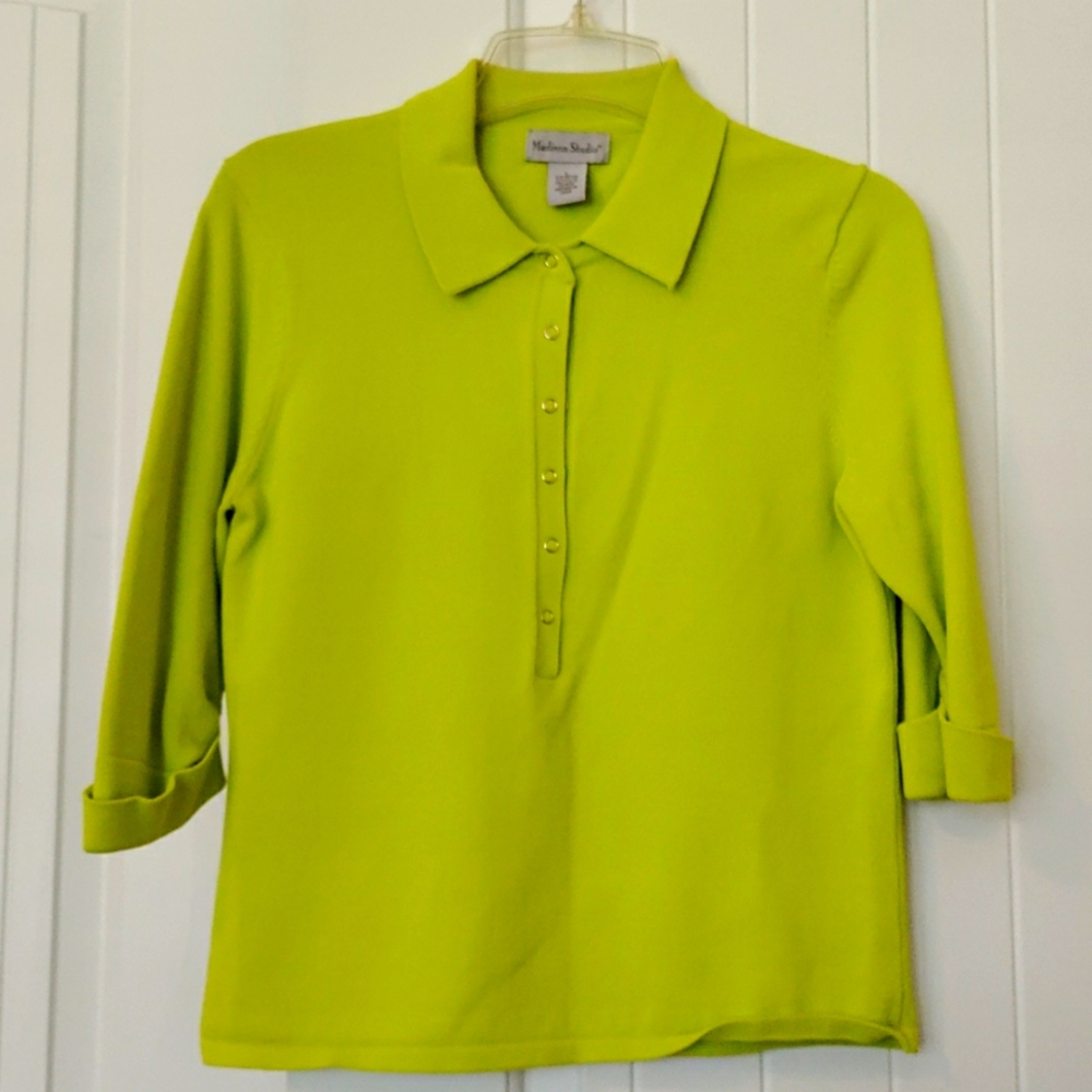 Woman's knit top
